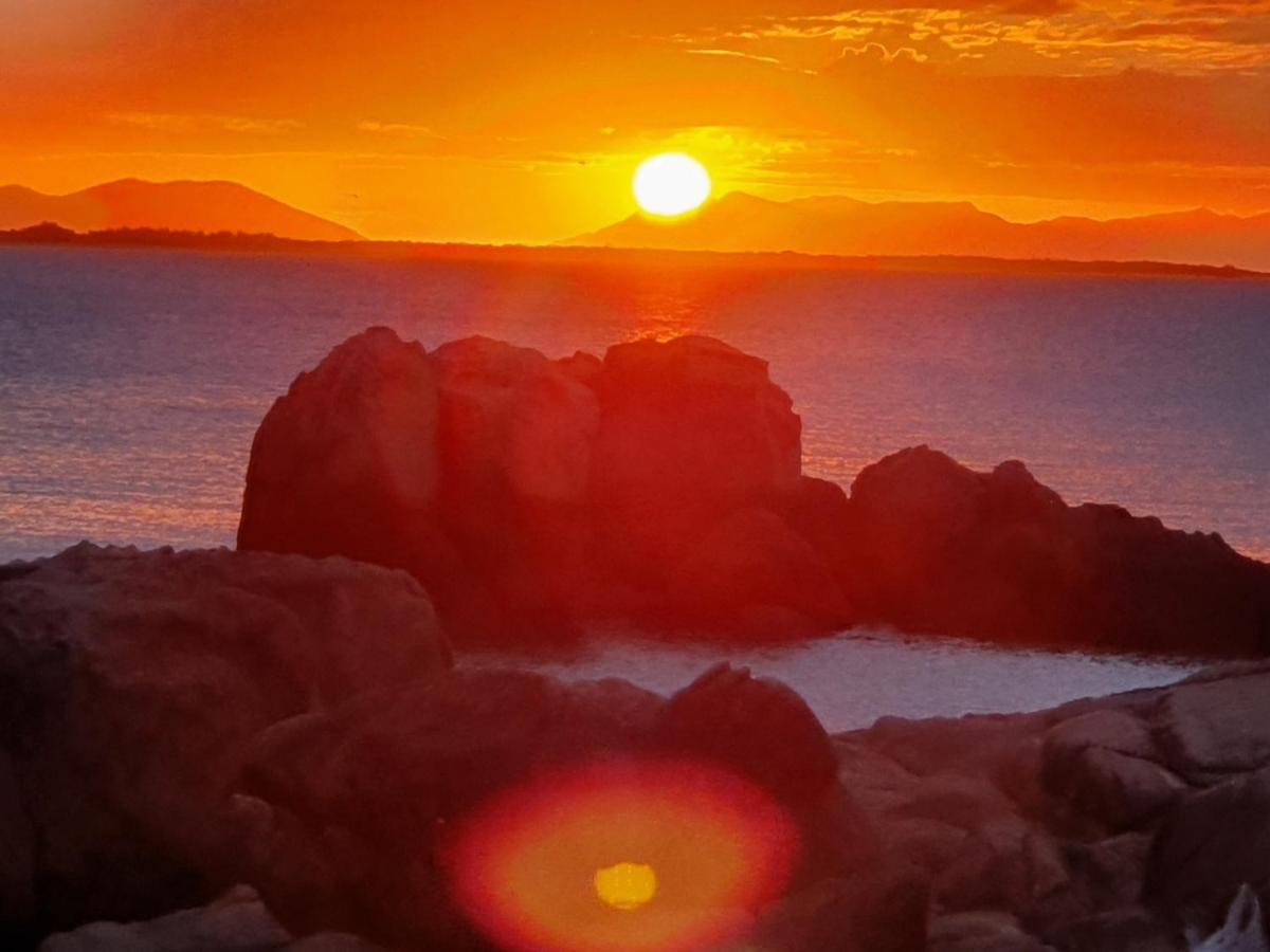 Whitsunday Sands Resort Bowen Bagian luar foto