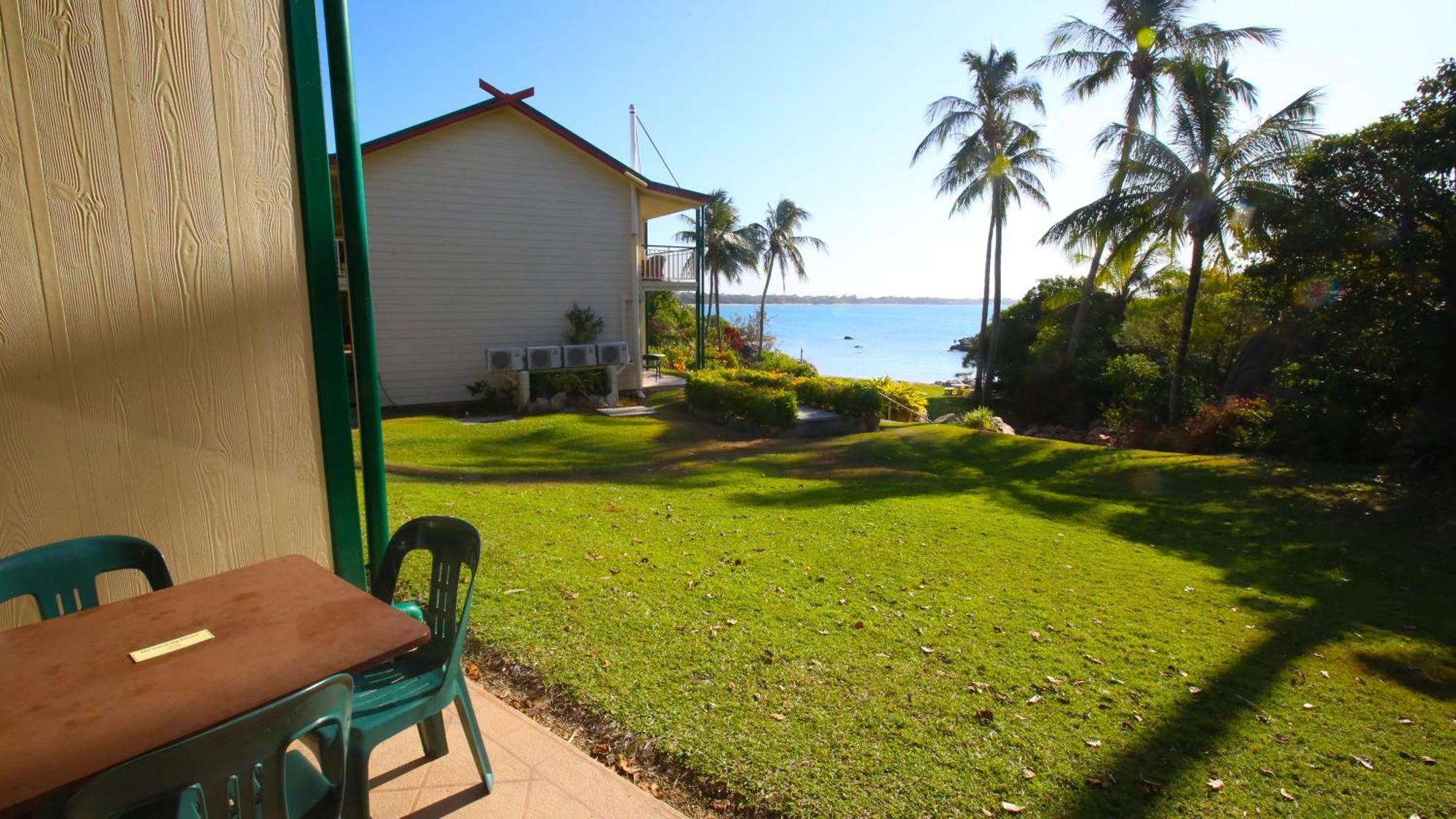 Whitsunday Sands Resort Bowen Bagian luar foto