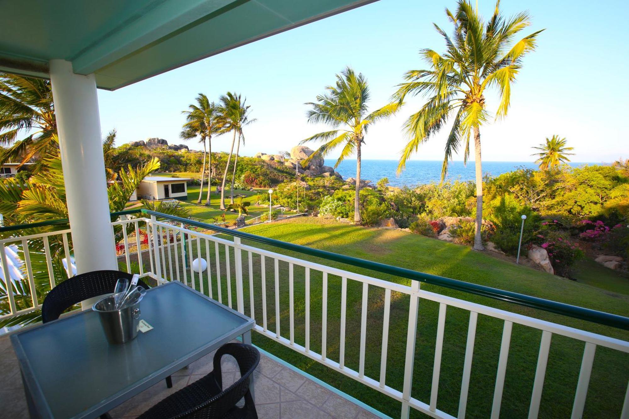 Whitsunday Sands Resort Bowen Bagian luar foto